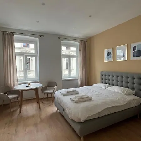 Apartment Near Metro & Netflix