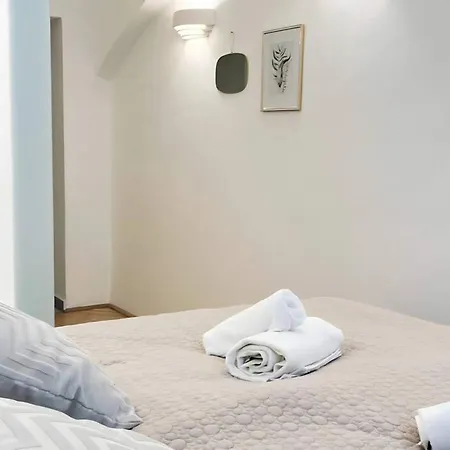Cozy And Stylish Flat Close To Schoenbrunn Palace