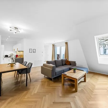 Vienna Chic Residences #13 * Brand New *