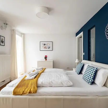 Cozy 1Br Duplex Near Center By Hm Apartment