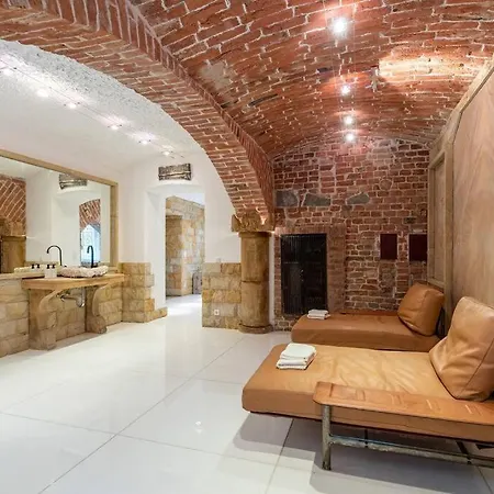 Antikes Und Luxurioeses Apartment Mit Sauna