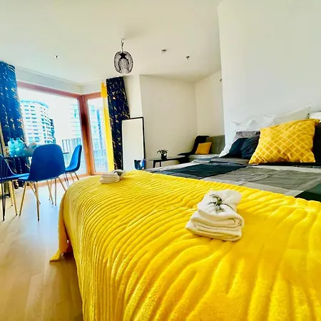 Sunshine'S View In Vienna Apartment