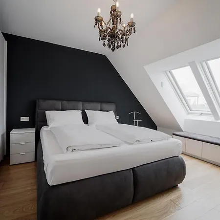 Modern Stylish Design Apartment With Free Parking Emily