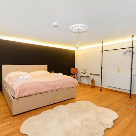 Appartement Zentral - Netflix - 2 Stoecke - Arbeitsplatz