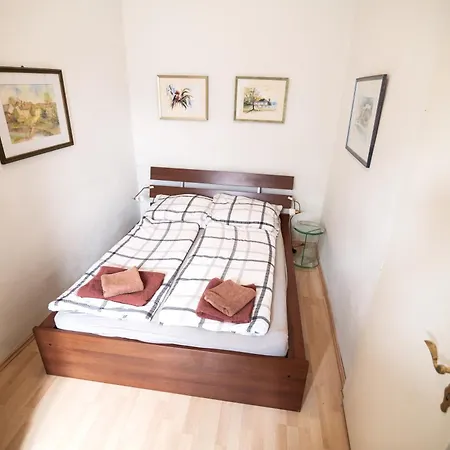 Cozy Central Flat Spittelberg