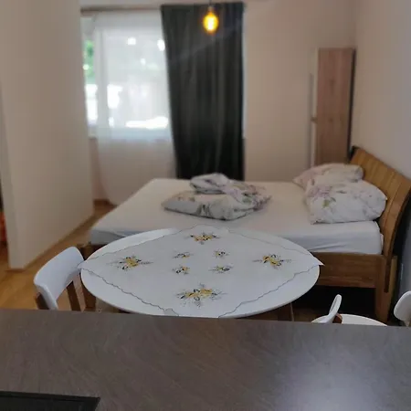 Vienna Top Apartment With Parking, Great Surroundings