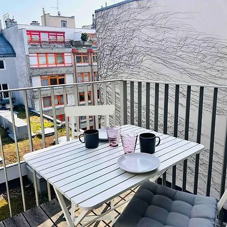 Designer Flat To Feel Good In Apartment
