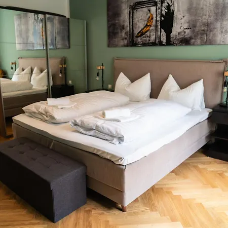 Vienna City: Live, Work, Play