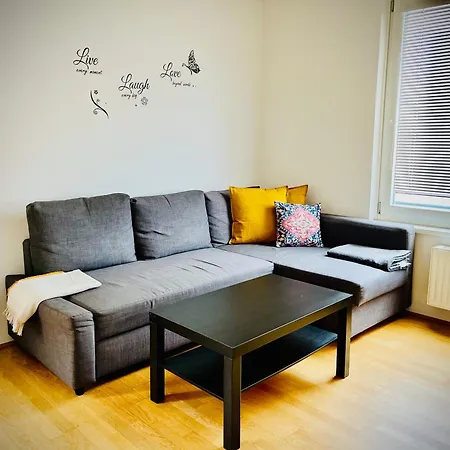 Rove At Citygate - Exclusive Apartment Above City Gate Shopping Center, Vienna With Metro Access