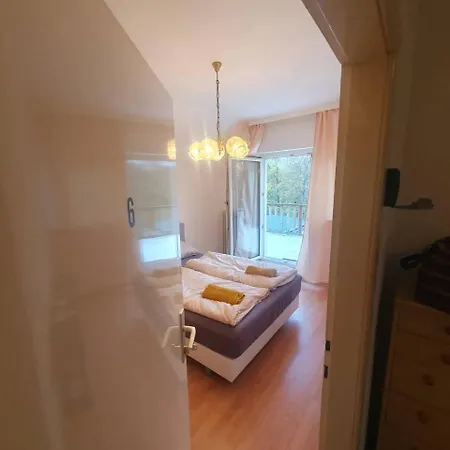 Cozy Rooms In An Elegant House