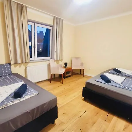 Tripel Room In Floridsdorf Area