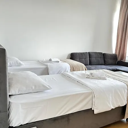 Hisa Lina Apartment