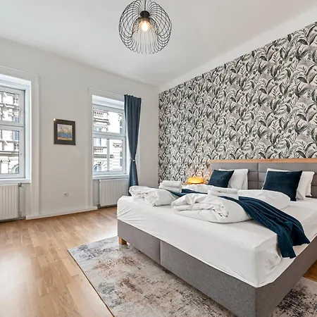 4Ty3 Apartments - Rochus-Market City Apartment Is Calling