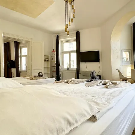 Premium Apartment Located At The Famous Vienna Kutschkermarkt