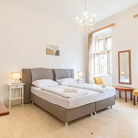 8 Min Walk To Wiener Stadthalle, Stylish 1Br Apt