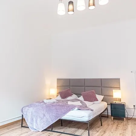 Antique Chic 2Br Apt Getaway In A Historic Setting