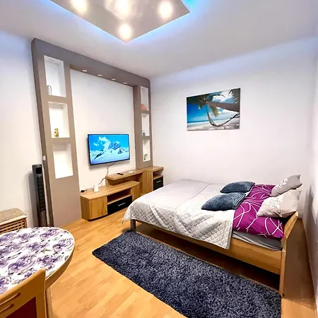 Trendiges Appartment Im Wiener Kuenstlerviertel