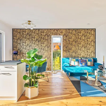 Black Suite - Whirlpool Terrace - Free Parking - Wifi