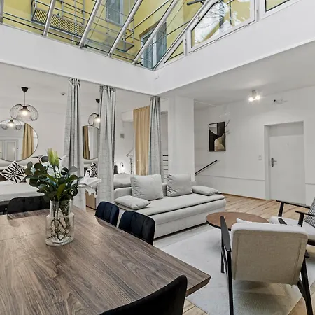 Paid Parking I Calm Location I 10 Minutes To S-Bahn Appartement