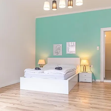 Charming 1Br Viennese Gem - Perfect Starting Point Apartment