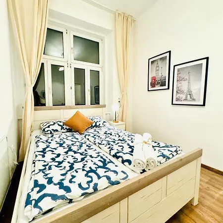 Charming 5Br Shared Apt, Minutes From Atzgersdorf