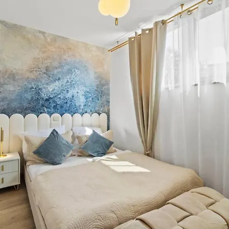 Art Apartment Bi
