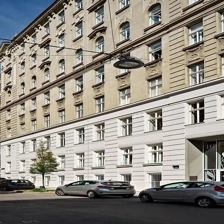 Urbanauts Studios In Vienna