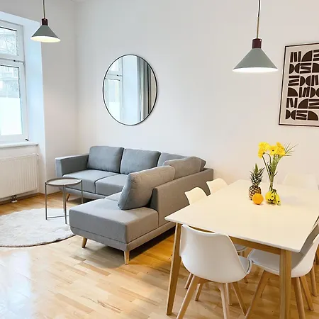 Family & Friends Apartment At Stadthalle