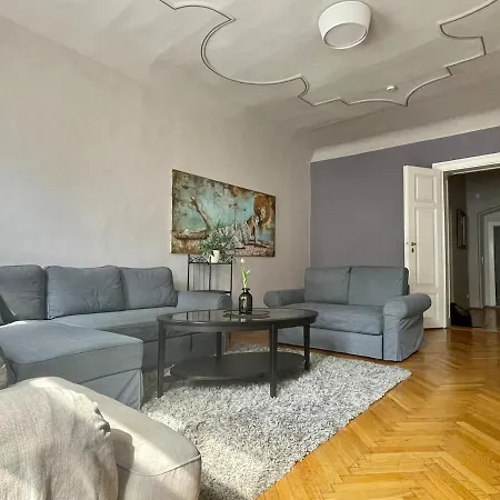 Charming Apartment With Two Bedrooms