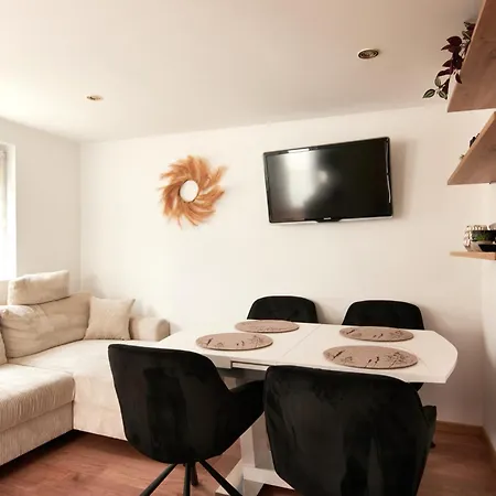 Vienna Prestige Luxury 3Bd Villa