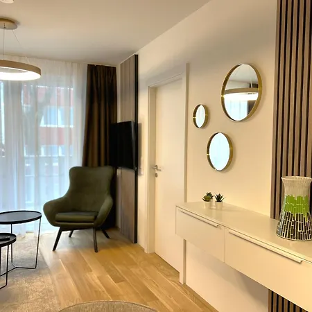 Free Parking - City Pulse Apartments At U6-Metro Vienna
