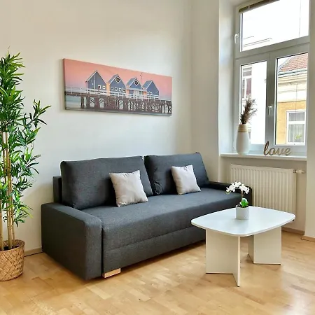 50 M2 Stylish Apartment With Free Parking