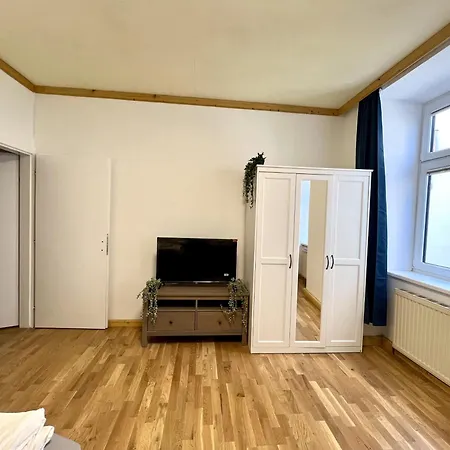 Big Space Apartment