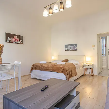 Sweet 1Br Apt, Smart Tv & Fully Equipped, For Longstays