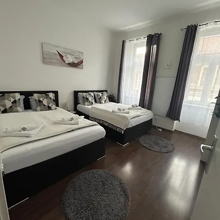 Rover Apartment