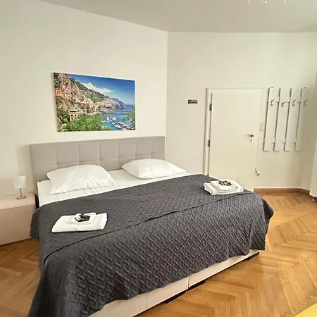 Datri Petite Suite 1 - 3