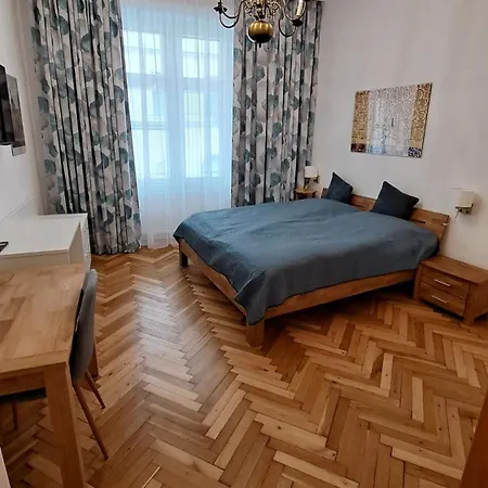 Komplett Moeblierte Unterkunft Citynah