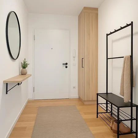 Skydreamer City Apartment