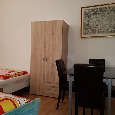 Raisa Apartments Randhartingergasse 12
