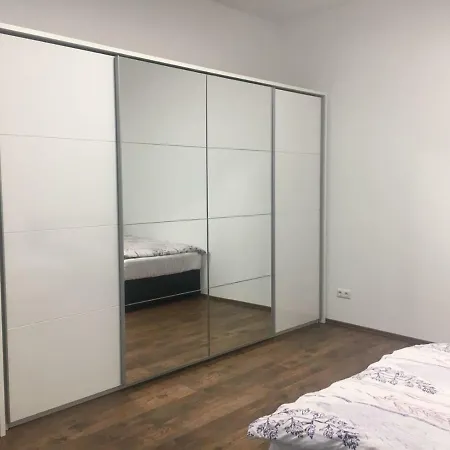 Apartment Near City Center 2Nd District