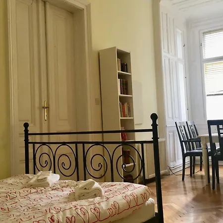 Florianigasse Hotel