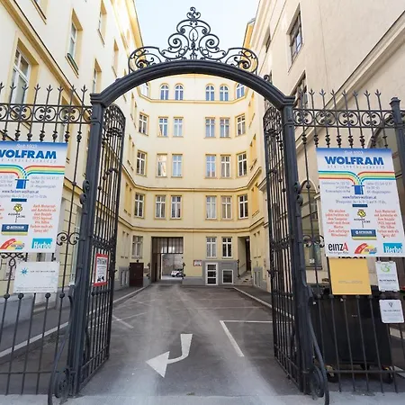 Margareten Long Stay Apartments