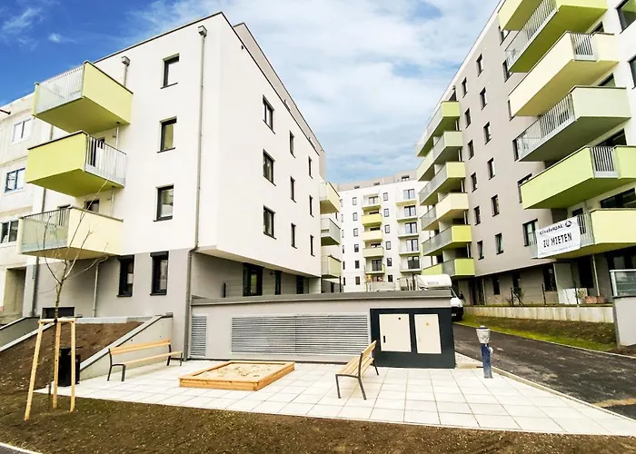 Green & Cozy Apartment - 15 Min To City Center
