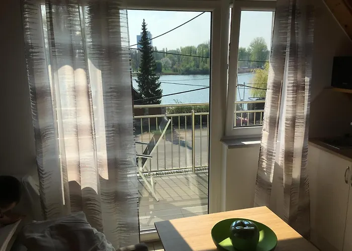 Ajo Apartments - Alte Donau Lake Or Garden View Balcony Studio - Self-Check-In