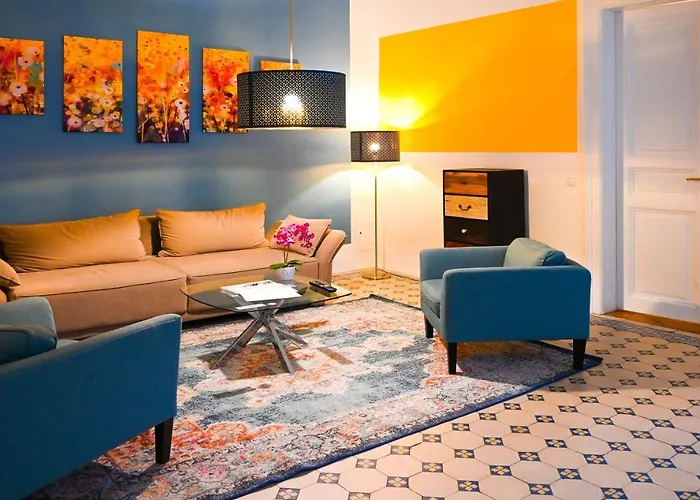 Spacious Apartment For 4 Near Ringstrasse & Metro U2