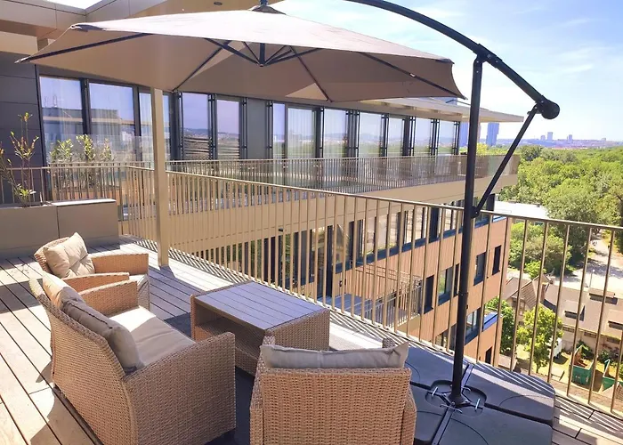 Panorama Apartment Vienna - Free Parking, Sauna & Fitness