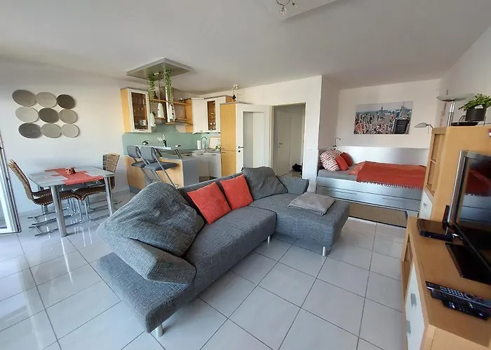 Tower Apartment With Private Terrace Next To Uno