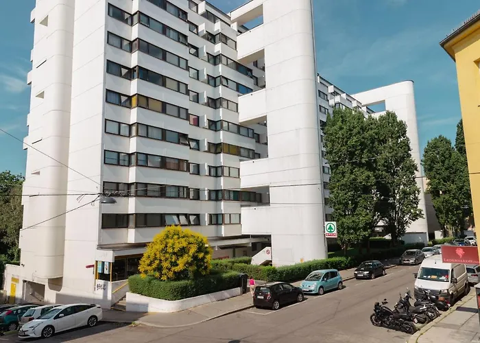 Beautiful 2-Bedroom Apartment Near Schoenbrunn