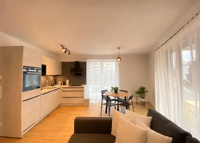 2-Room Apartment 150M To Metro