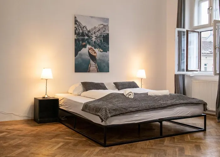 Cozy 2BR Apartment - Near Wiener Stadthalle